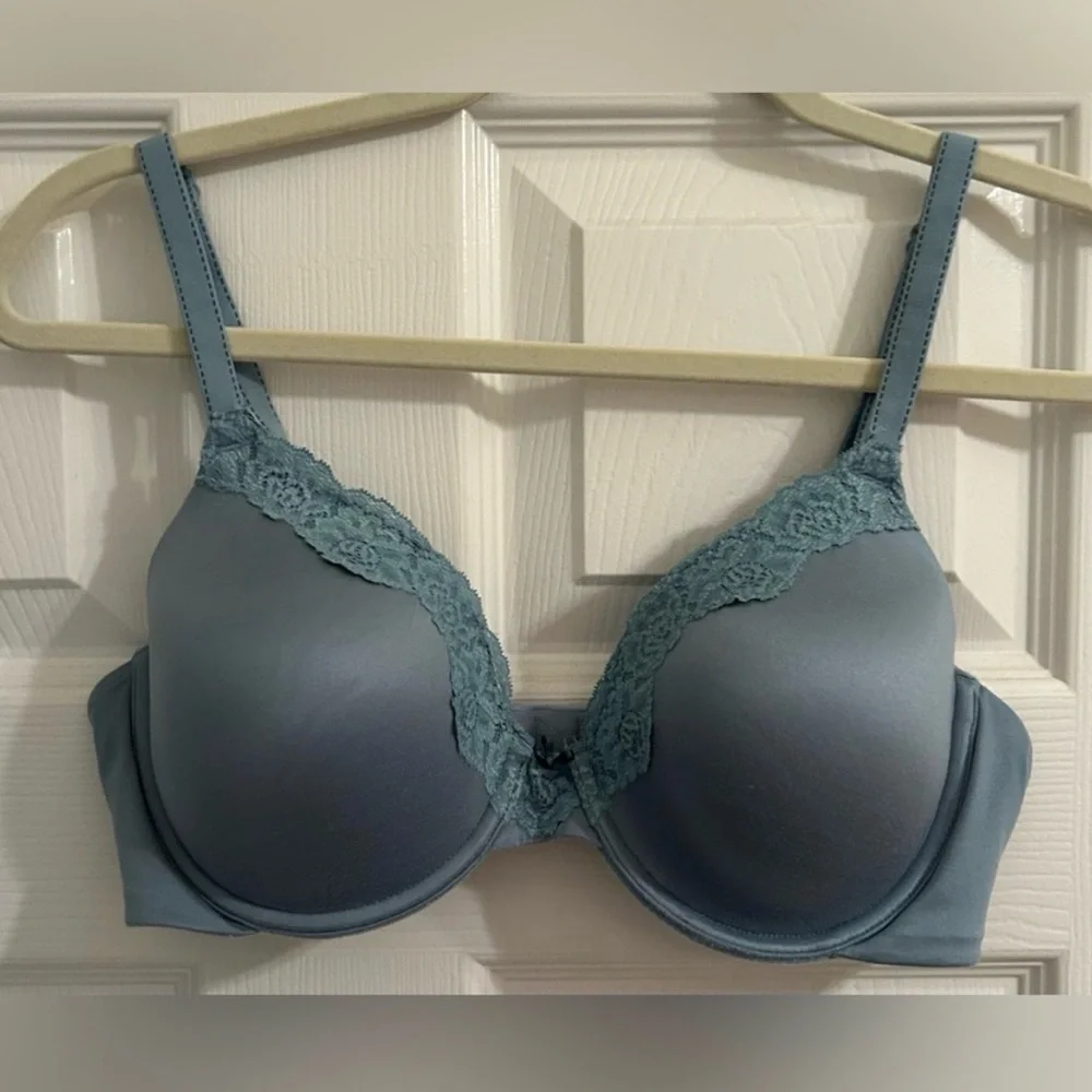 Bundle!  FOUR Maiden  Bras. gently worn underwire. Lightly padded 36C.